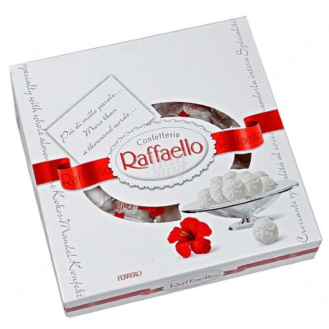 Конфеты РАФФАЭЛЛО Т24 квадрат 240гр КОРОБКА